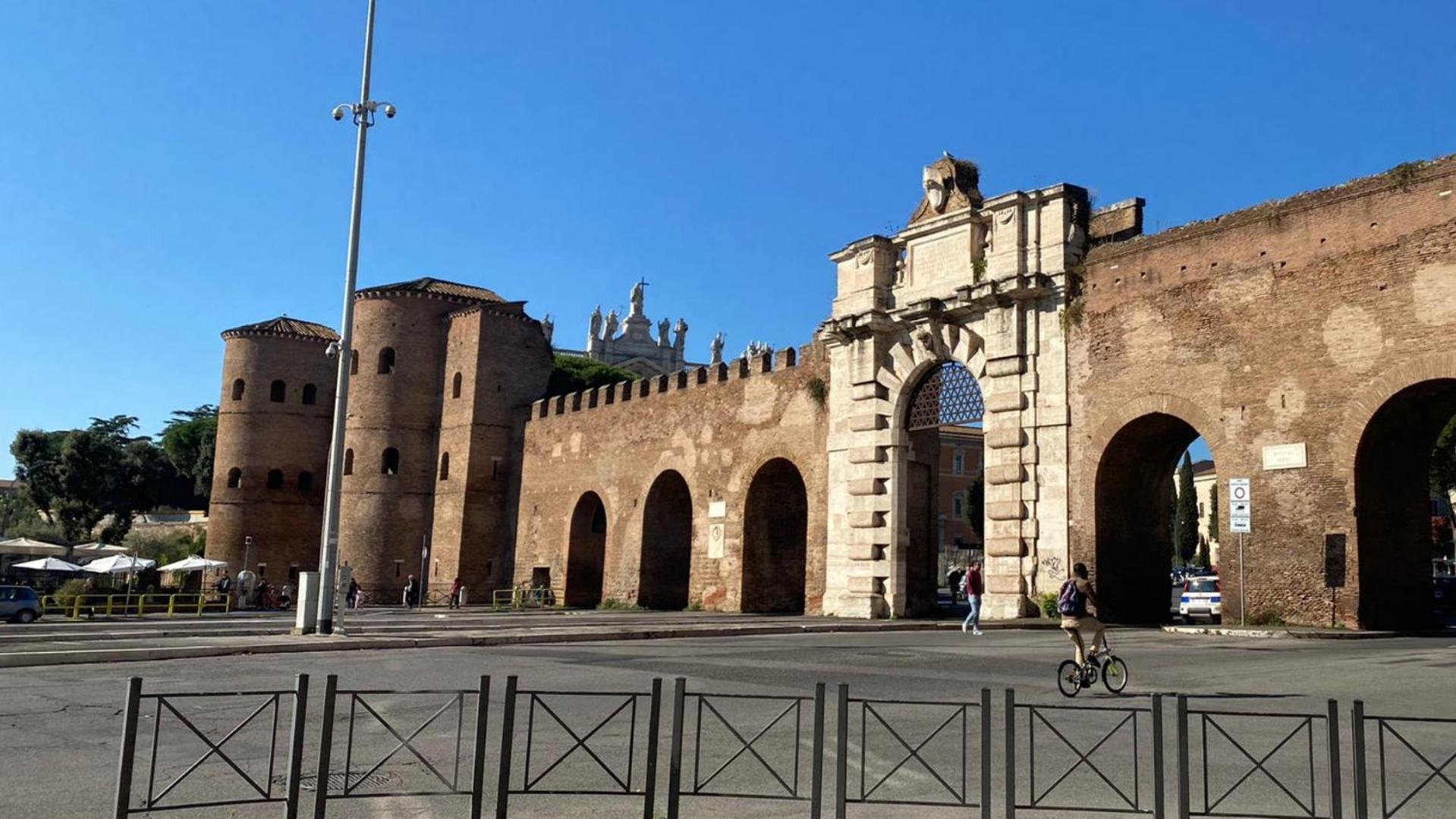 Grandma Roma San Giovanni — Photos 1